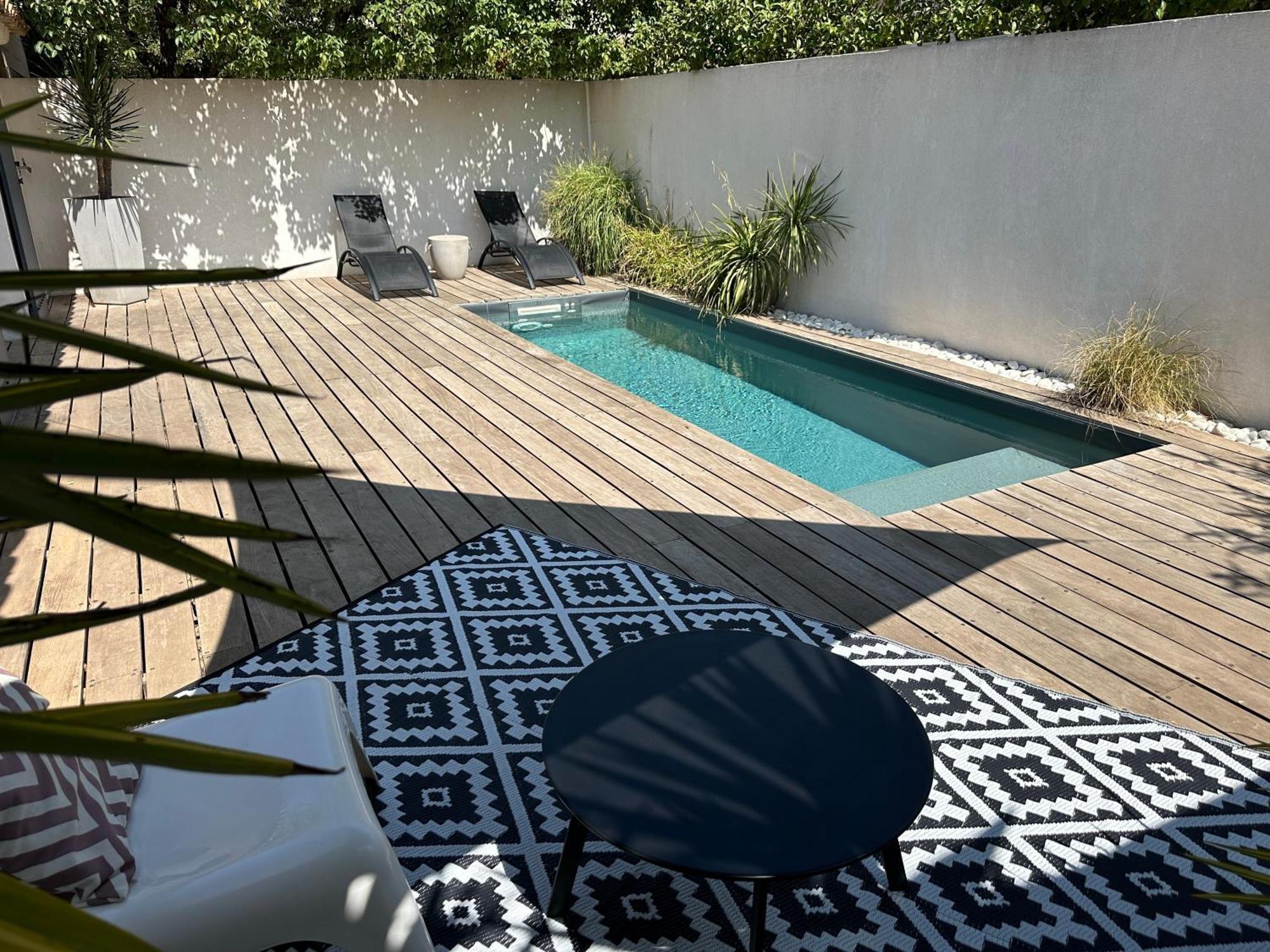 Maison Contemporaine Avec Piscine Privee Chauffee, Entre Plages Et Provence, Borne 11 Kw อิสทร์ ภายนอก รูปภาพ